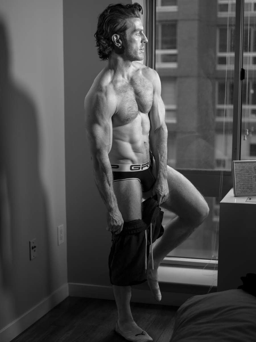 Hot Dudes Good Mood 🇺🇦 on Twitter: "RT @gruenholtz: Bedtime Pic With