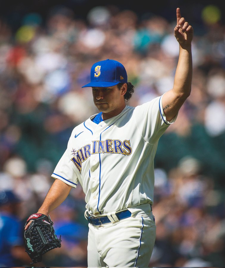 ChrisOnSports's tweet photo. โพ What day is it, Mariners' fans?
.
.
.
.
.
.
.
It Is Marco Day ! ! !
#ALTvsSEA l #Gonzales https://t.co/04oCiW4D2H