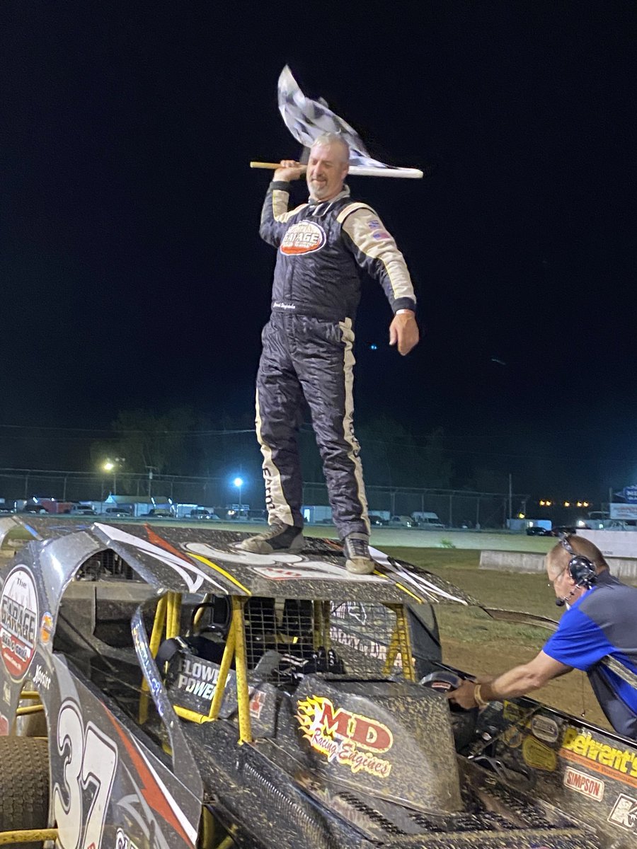 Shingledecker tweet media