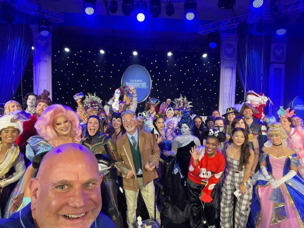 allymaki's tweet photo. First time judging the @DisneyD23 #Mousequerade and it was such a blast! Congrats to all the incredible contestants 🪄 https://t.co/cTolaSiqcQ