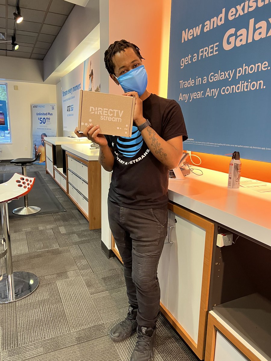 natashamichael_'s tweet image. Proud of you! Always showing out! #proudASM #workhard #kahlil #att #attemployee #appreciationpost