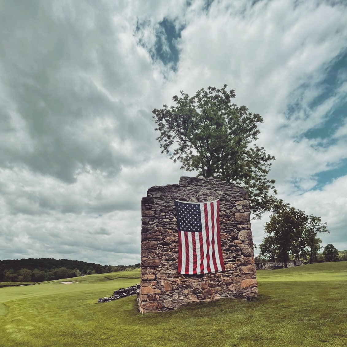 May we continue to honor all the lives lost as a result of 9/11.  #gonebutneverforgotten #september11 #unitedwestand #america #neverforget