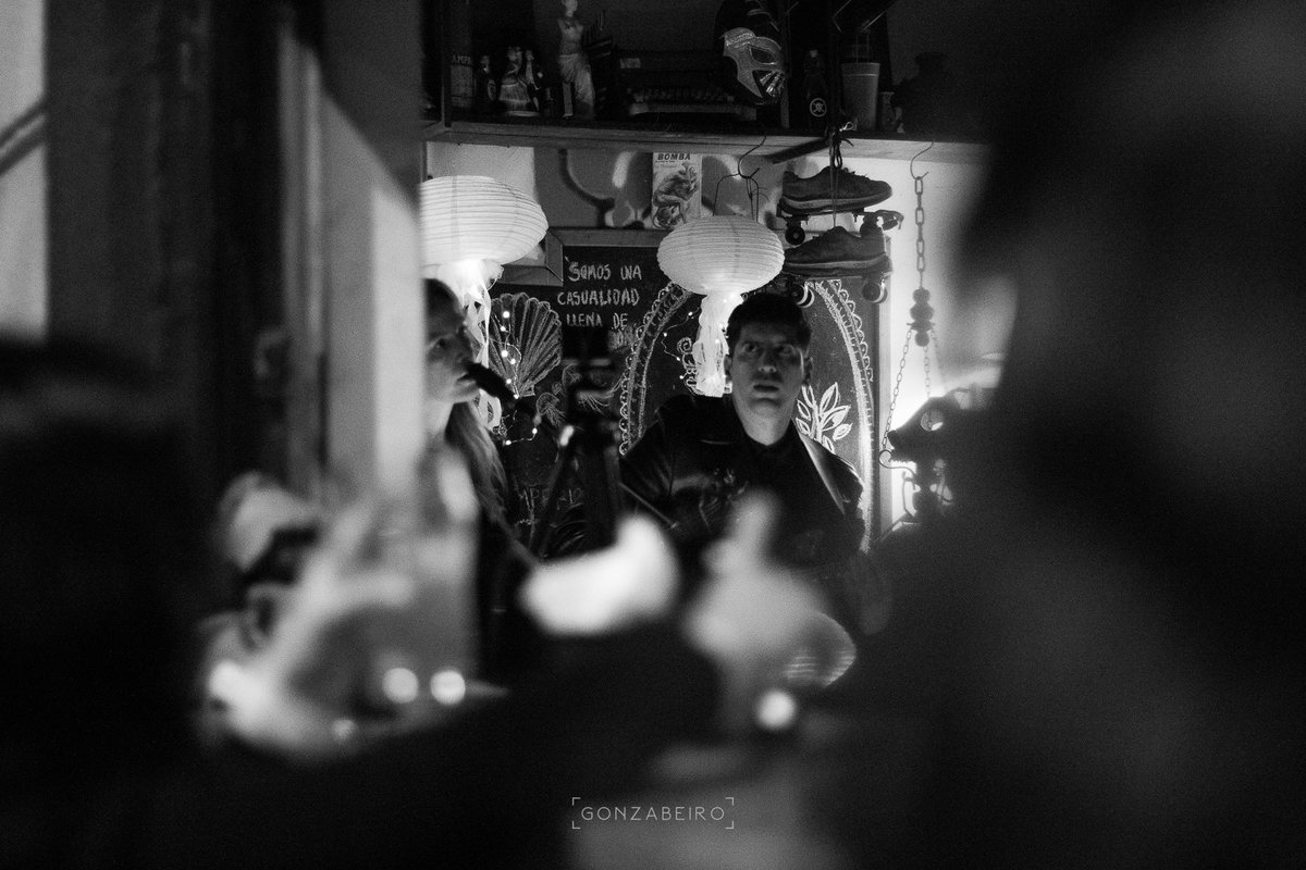 Unas fotitos de 👉🏻🖤 <a href="/gonzabeiro/">pickle</a> del otro día en “El Imperio” 

#elcolorausente