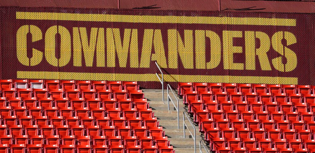 kohd1957's tweet image. #CommandersFootball watching game today made me change to another channel, the linebacker core sucks too slow! They should try running 5 down linemen and 6 defense backs because their linebackers can't watch other teams' receivers, when other teams view the game film their toast!