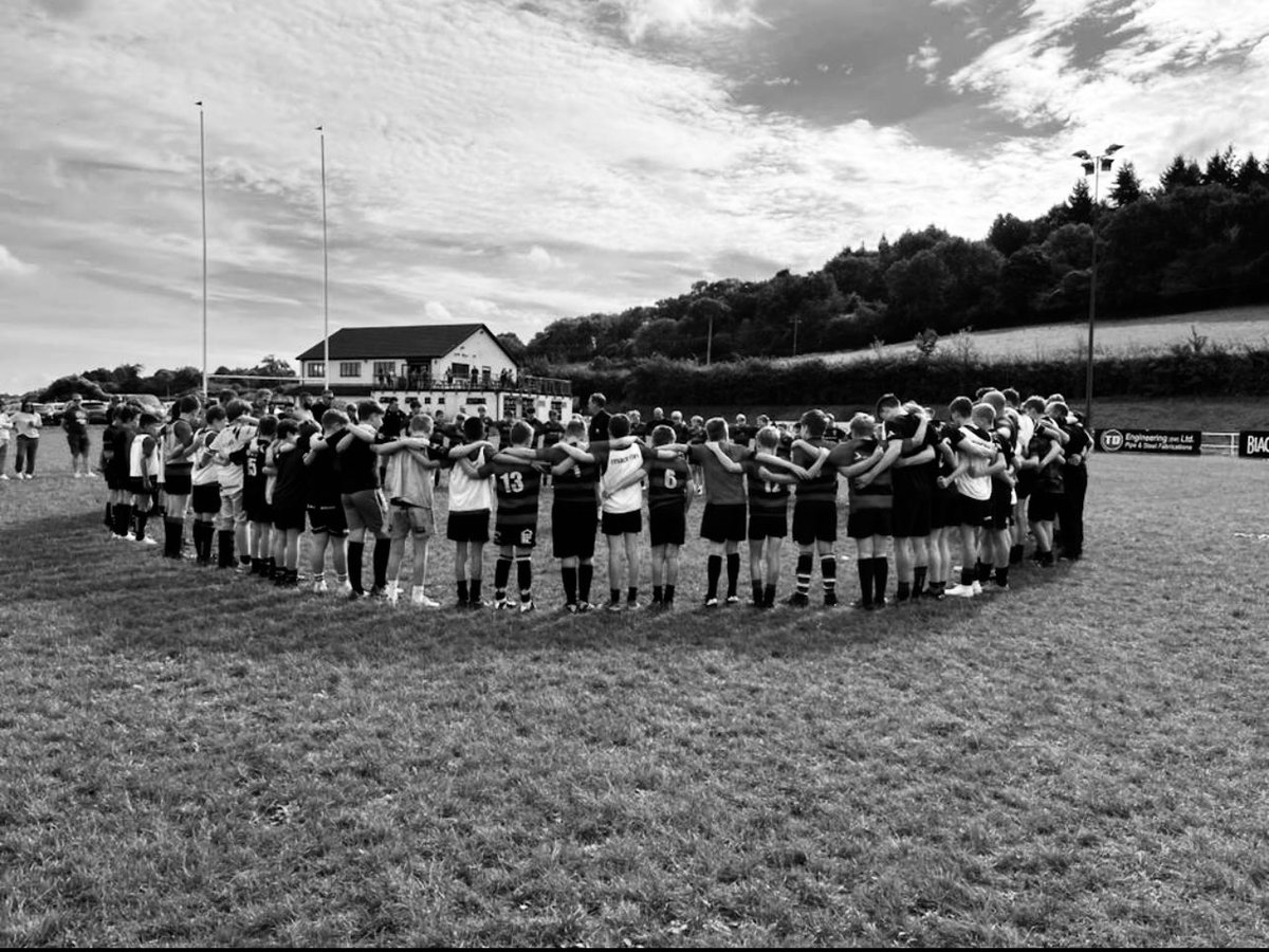 Gordano RFC Minis & Juniors (@gordanorfcm) on Twitter photo Our Juniors paying respect to Her Late Majesty Queen Elizabeth II, patron of the <a href="/EnglandRugby/">England Rugby</a> 1952-2016 as the sun shone over Caswell Lane. RIP. Our Juniors paying respect to Her Late Majesty Queen Elizabeth II, patron of the <a href="/EnglandRugby/">England Rugby</a> 1952-2016 as the sun shone over Caswell Lane. RIP.