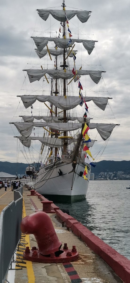 Gilbert80459238's tweet photo. Buque Escuela Emperador Cuauhtémoc https://t.co/C9s4FcYDH6