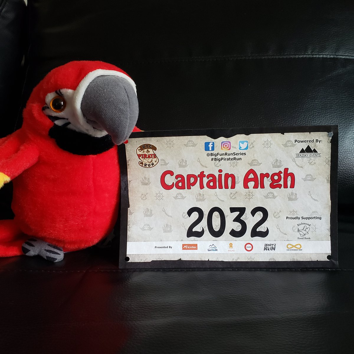 BigFunRunSeries's tweet photo. #BigPirateRun bibs are here!!
Squawk is excited to show them off to you.
Limited spaces remain
Come join us Sept 25 at Garry Point Park, raising funds for Richmond Food Bank
5km 10km 15km 21.1km and kids 1-3km distances.
#runvancouver #vancouverrunners #funrun #5k #10k #kidsrun https://t.co/RwEQw6gKKC