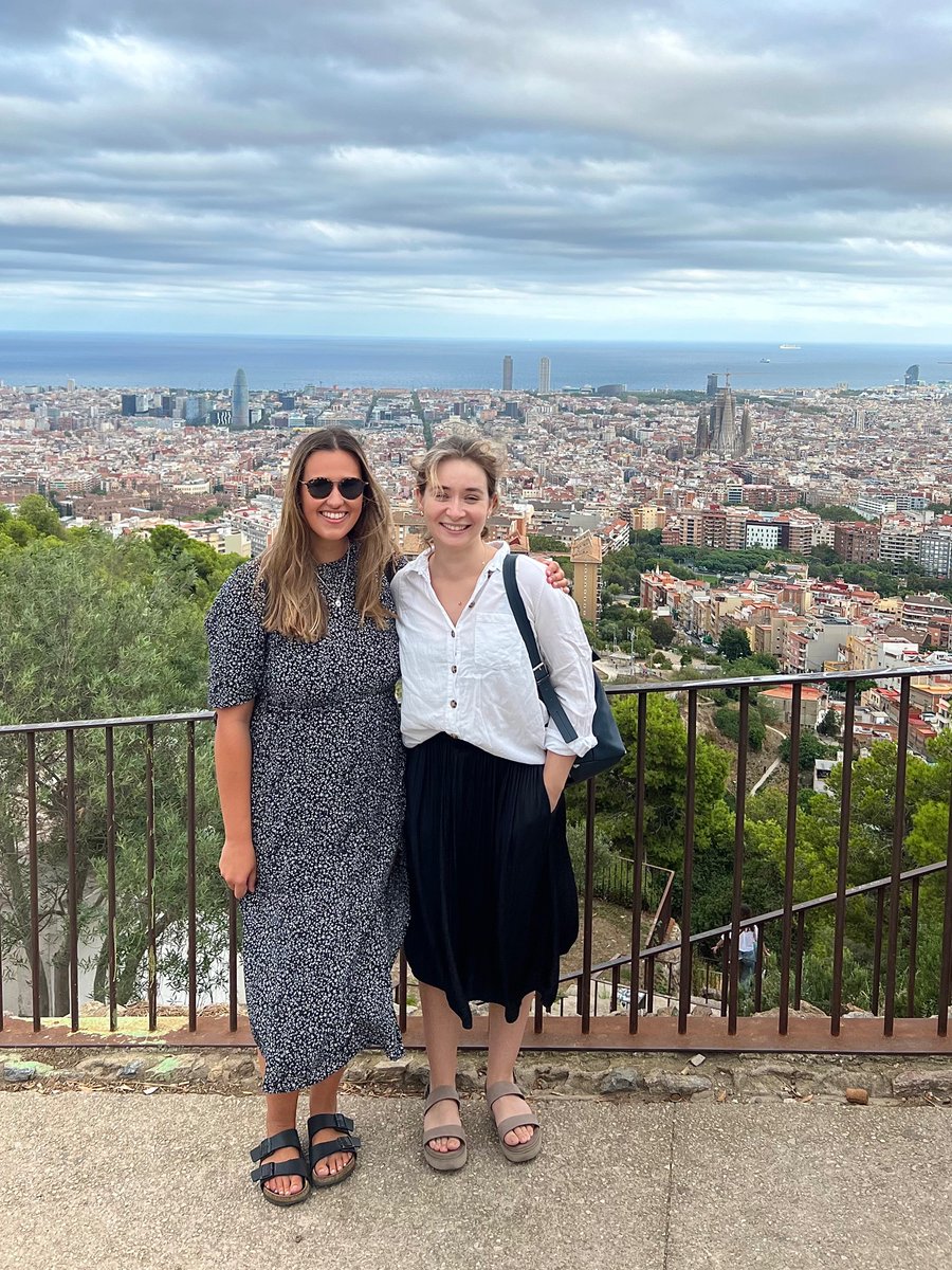 Had such a great time in Barcelona for the #EABCT2022 - so inspiring to see such a variety of amazing research, particularly in mental imagery, positive psychology and treatments for adolescent mental health 👏🏼