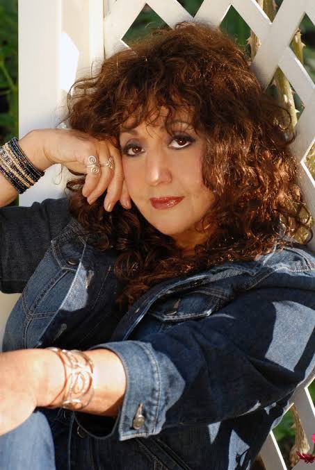                                       1 Happy Birthday, Maria! Maria Muldaur 1st 