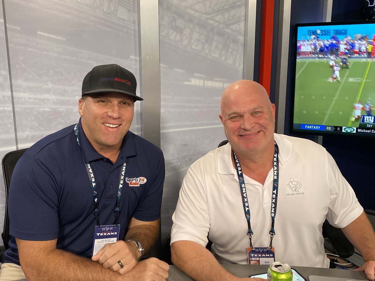 SportsRadio610's tweet photo. ♦️#TexansPostGameShow LIVE NOW‼️ @SeanTPendergast and @ClintStoerner break everything down from todays 20-20 TIE to Indy in OT‼️#Week1 #NFL #LibertyWhiteOut #WeAreTexans                                    🏈🤘#TexansvsColts 🏈

◻️LISTEN LIVE NOW: https://t.co/r27jiUNVlv https://t.co/4E2DAdlzYf