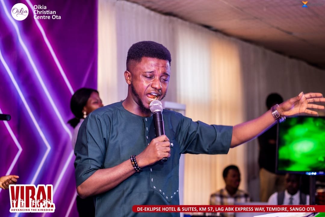 bankeaderibigbe's tweet photo. Learning from @OikiaccOta
1. Abraham's blessing is the righteousness through faith
2. The believer should live inside out
3. Expose your soul to your spirit
4. Righteousness is a nature
5. Never overestimate your growth. Put no confidence in the flesh
My month of laughter π https://t.co/qqnj1Ve9tT