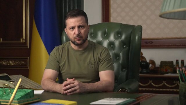 SergiyKyslytsya's tweet photo. .@ZelenskyyUa 🇺🇦 to 🇷🇺:
Read our lips:
Without gas or without u? Without u.
Without light or without u? Without u.
Without water or without u? Without u.
Without food or without u? Without u.
Winter &amp; hunger, darkness &amp; thirst aren’t as terrible as your "friendship &amp; brotherhood" https://t.co/Qi5bLx6q1Q