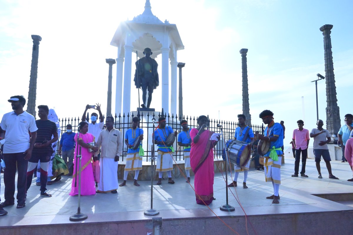 eiacphubpdy's tweet photo. International Coastal Cleanup Day (17.09.2022) Celebration at Promenade Beach, Puducherry.
#envishubpuducherry #savebeach #marinepollution #cleanbeaches #avoidplasticpollution #saveourseas #MoEFCC @moefcc https://t.co/yom4WepURq