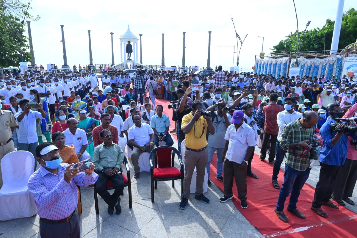 eiacphubpdy's tweet photo. International Coastal Cleanup Day (17.09.2022) Celebration at Promenade Beach, Puducherry.
#envishubpuducherry #savebeach #marinepollution #cleanbeaches #avoidplasticpollution #saveourseas #MoEFCC @moefcc https://t.co/yom4WepURq