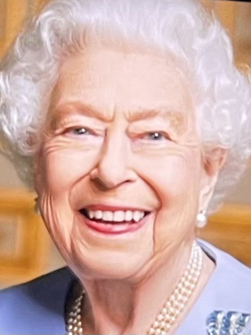 🖤Thoughts for the family of a grandma and mother who will be laid to rest today  RIP Your Majesty🖤