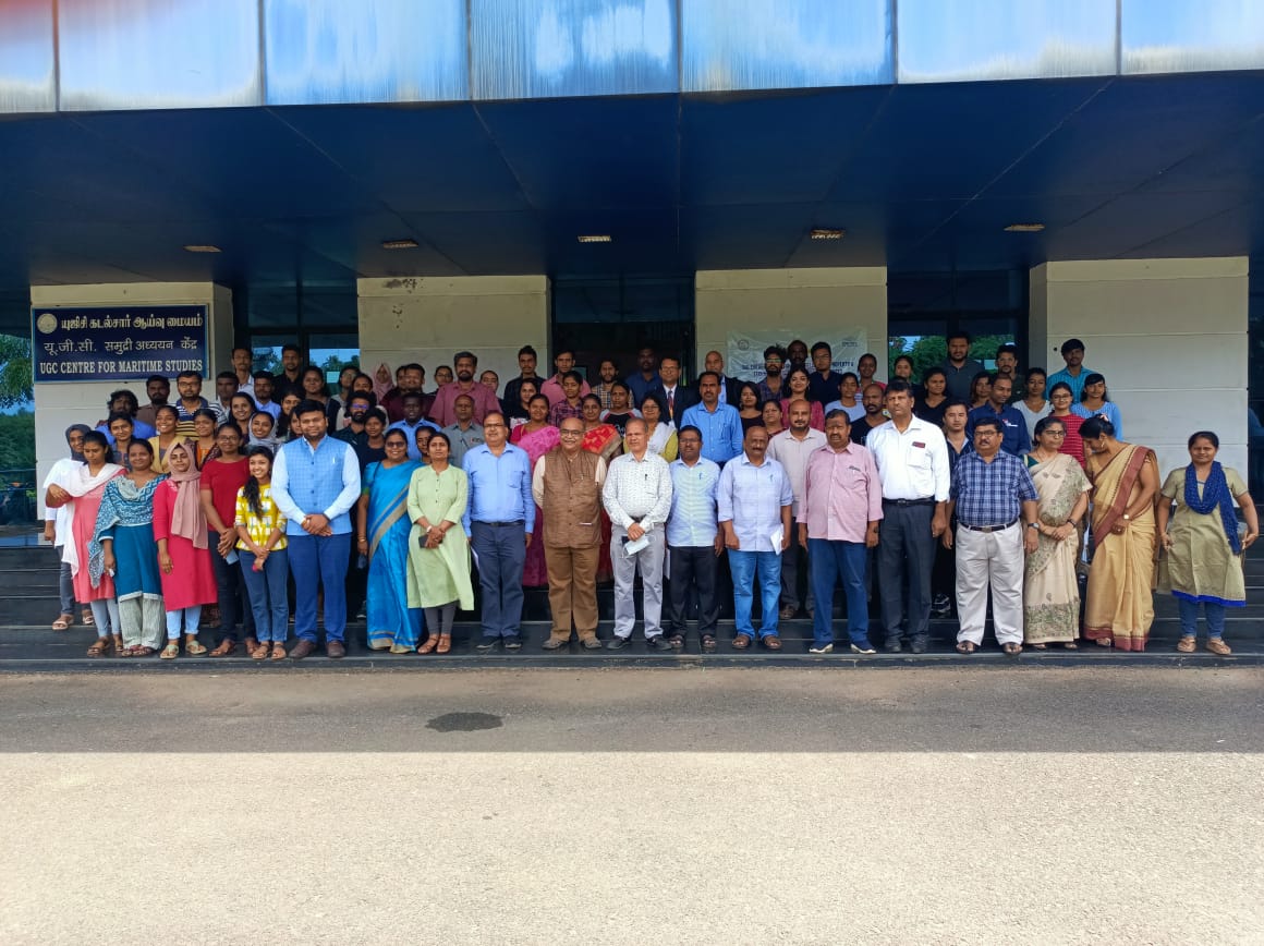 BIRAC_2012's tweet photo. Inauguration of workshop on 'Bio Entrepreneurship and Intellectual property &amp; Technology Management in Life Sciences' at Pondicherry University.

More than 100 participants are attending the workshop today

@DBTIndia @rajesh_gokhale @PondiUniVC @drshirshendum https://t.co/GpG1oDpsgq