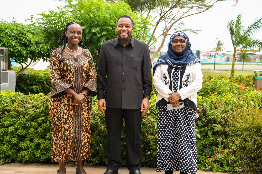 Great honor to be with the Speaker of the House of Representatives Zanzibar Hon. Zubeir Ali Maulid and the Minister responsible for Environment Hon. Harusi Said Selemani at the margins of the blue economy meeting with members of House of representatives