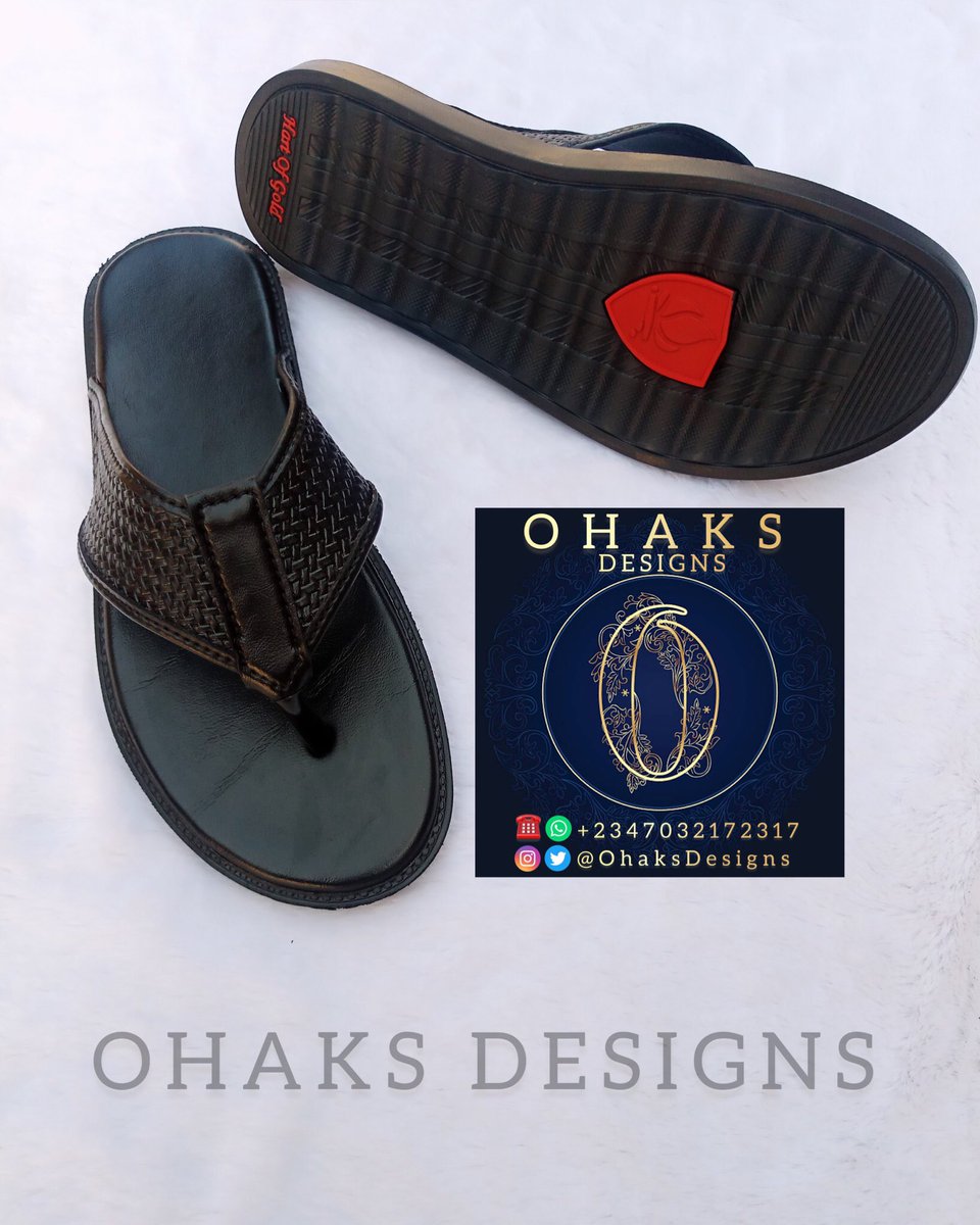 OhaksDesigns's tweet photo. It’s a fresh new week, how about starting it with a nice footwear.. Slippers or sandals? .. I got you 💯 

 I made these footwears and I can remake them for you any color/size you want, just send me a DM 😊 

#Handmade #Footwears #OhaksDesigns 💙 https://t.co/H5OzsStxFh