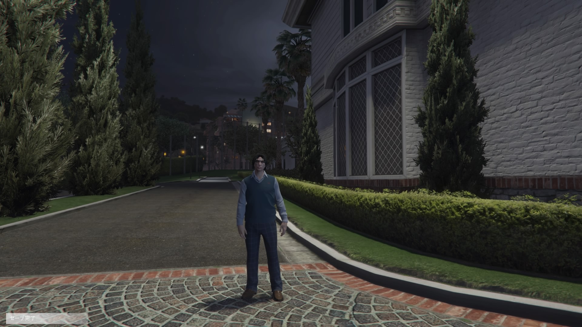 四つ目の黒猫わろんゲームズ 昼間にいきなりグラセフ5の348回目 今日は キリトさんとのびさんのジョブがリリース 罠あり雷雨サーキットと 管理人lv 99vsガキ共というもの のびさんのは鬼ごっこなんですが 盛り上がりました あの独特の緊張感が