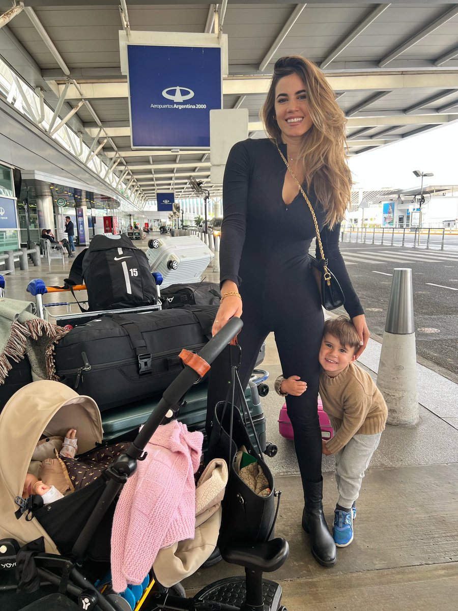 NatachaEguia's tweet photo. Vuelta a París 🤍 a casa 💫 https://t.co/8o0WmtPXH7