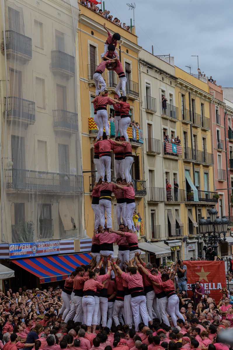 collavella's tweet photo. Ahir vam viure una gran Diada del Primer Diumenge de Festes de Santa Tecla!

Recupereu les millors imatges al nostre Flickr 👉 https://t.co/uIaZwsG5Tg 

📸 Jordi Millàs 

#GanesdeVibrar #CollaVella #Castellers #Castelleres #XiquetsdeValls https://t.co/AMreeS7Iph