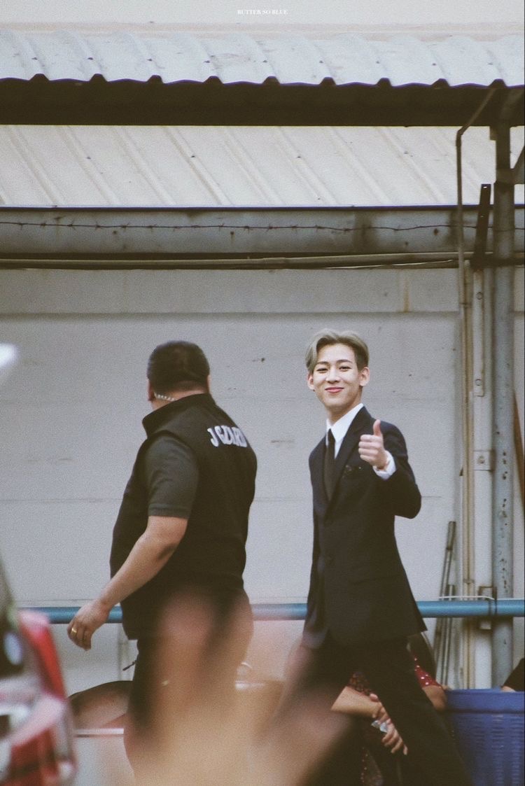 BambamHourly's tweet photo. #뱀뱀 #BamBam @BamBam1A https://t.co/NNt9NIrnry