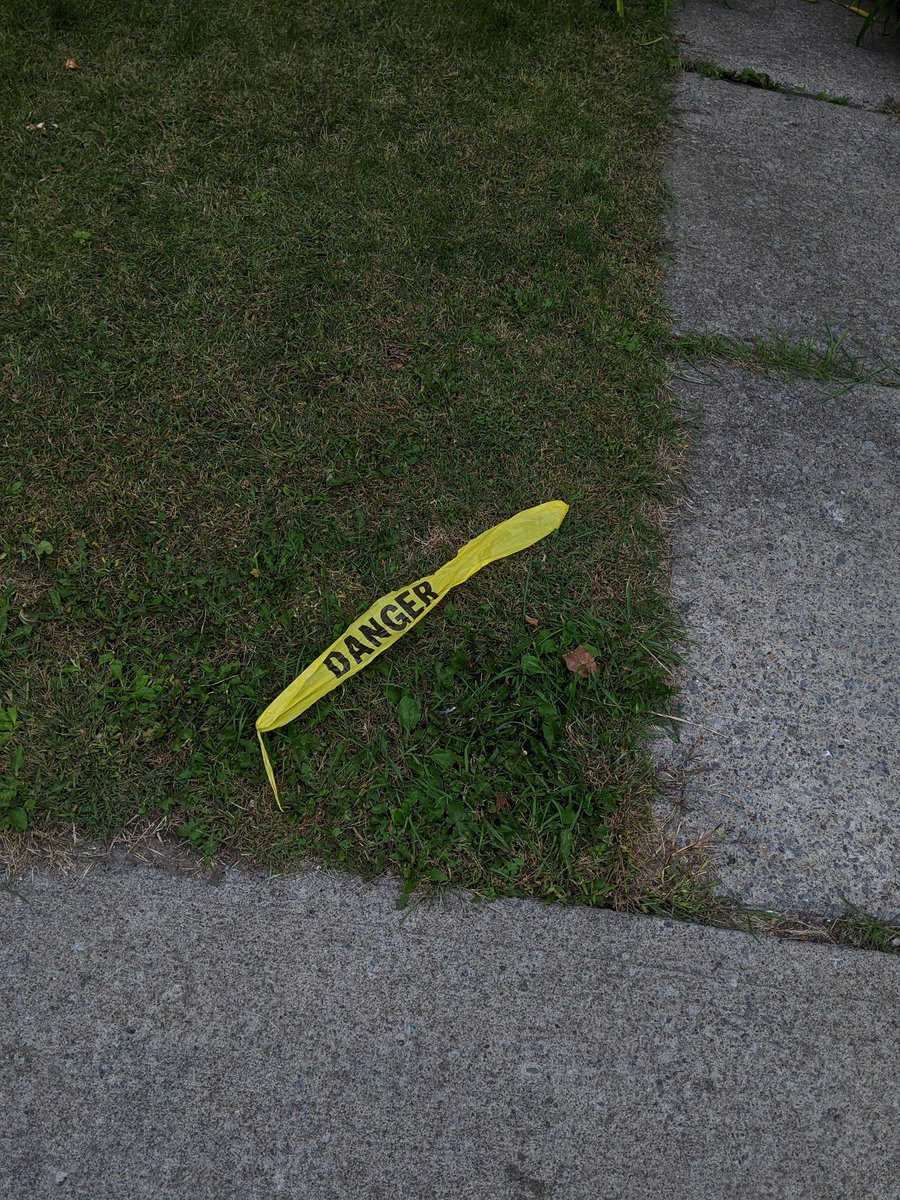 Taking every last bit of my strength not to be the ~toxic ex who reaches out to mend things during mercy retrograde~ this year 😑