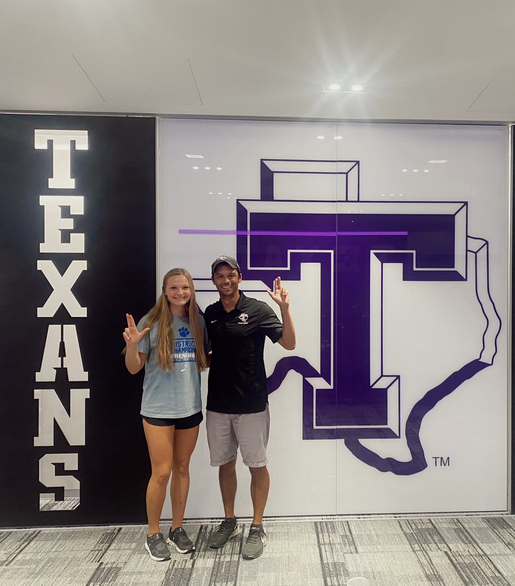 chandlerrwilson's tweet photo. Thank you Coach @atgwills17 and Coach @clay_holland2 for a great official visit this weekend at Tarleton State University!! Beautiful campus and a great atmosphere! #GoTexans @FrenshipTrack https://t.co/fy0i7h5u7n