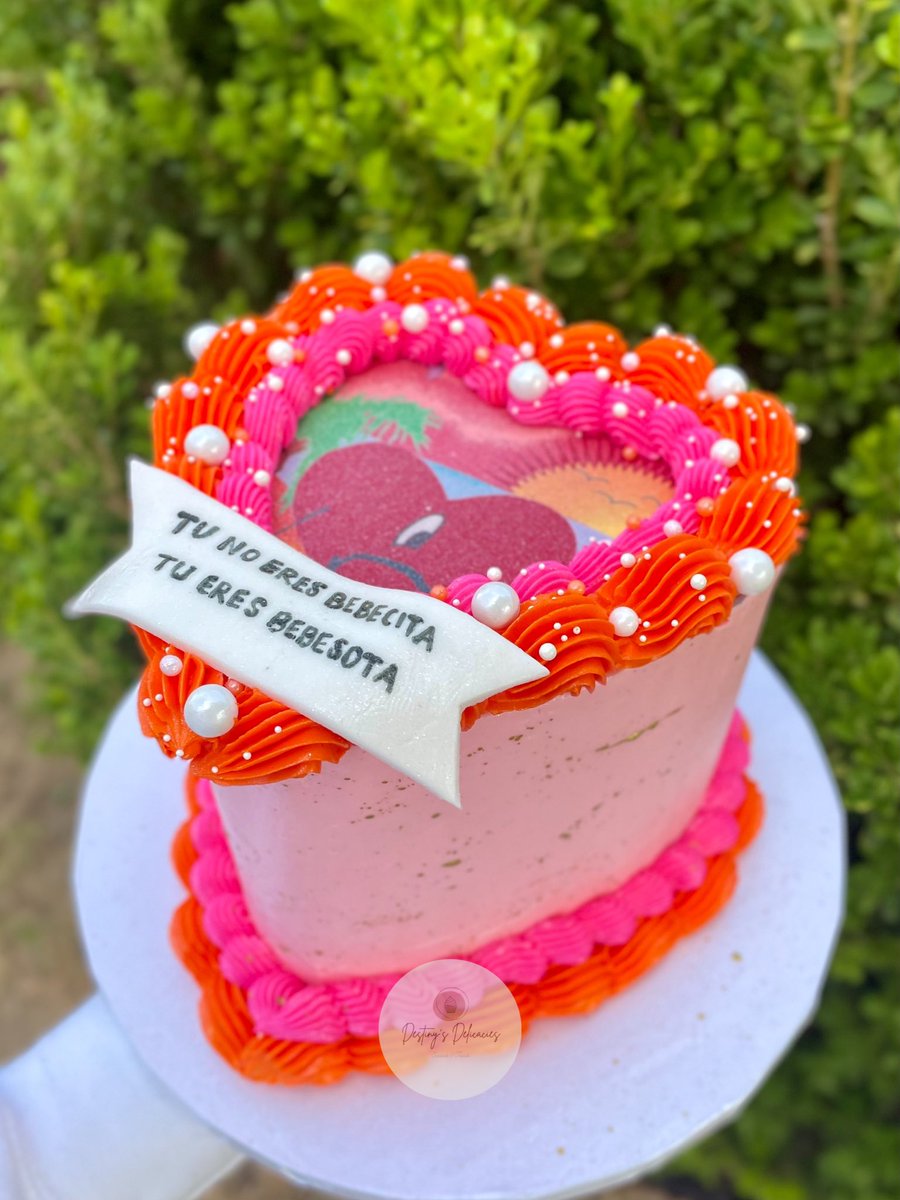 desdelicacies's tweet photo. 🧡💗Another Bad Bunny Cake💗🧡 https://t.co/N8FsD5zqyE
