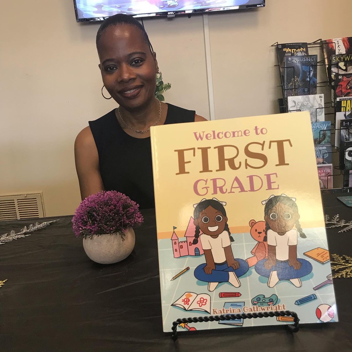 DemoirBooks's tweet photo. Today’s #booksigning for #KatrinaGathwright’s book #WelcomeToFirstGrade was so beautiful! 📚 thank you Katrina for allowing us to host you https://t.co/oY50alx4ZB