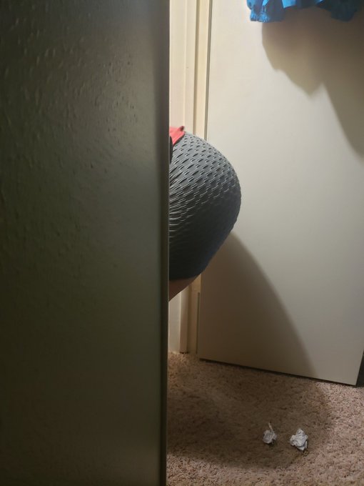 That feeling when the only thing visible is your dump truck while you dig in the closet. Haha https://t
