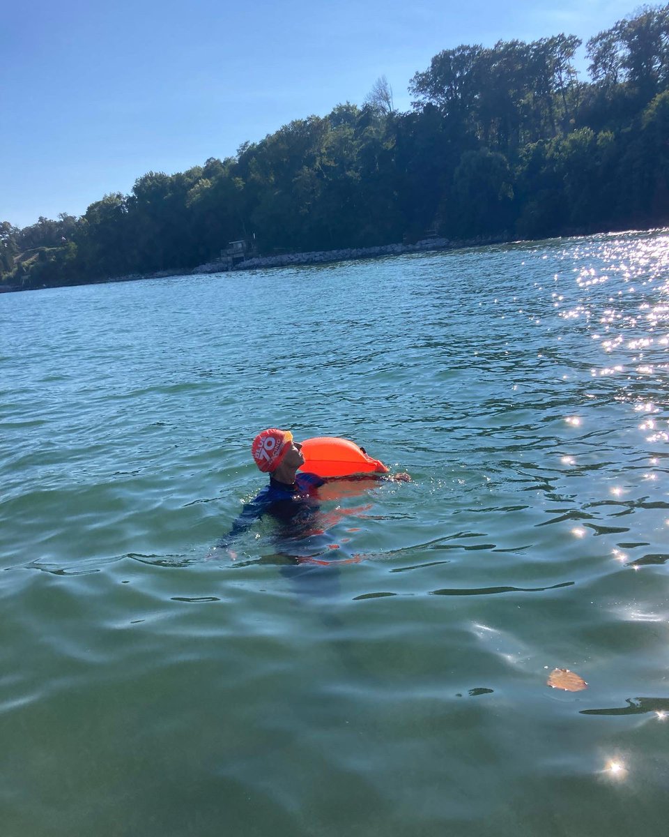 TCLF68's tweet photo. Sunday Funday OWS Lake Michigan @blueseventy @spaerotriathlon #spaerotri #blueseventy https://t.co/nVCnFstVHO