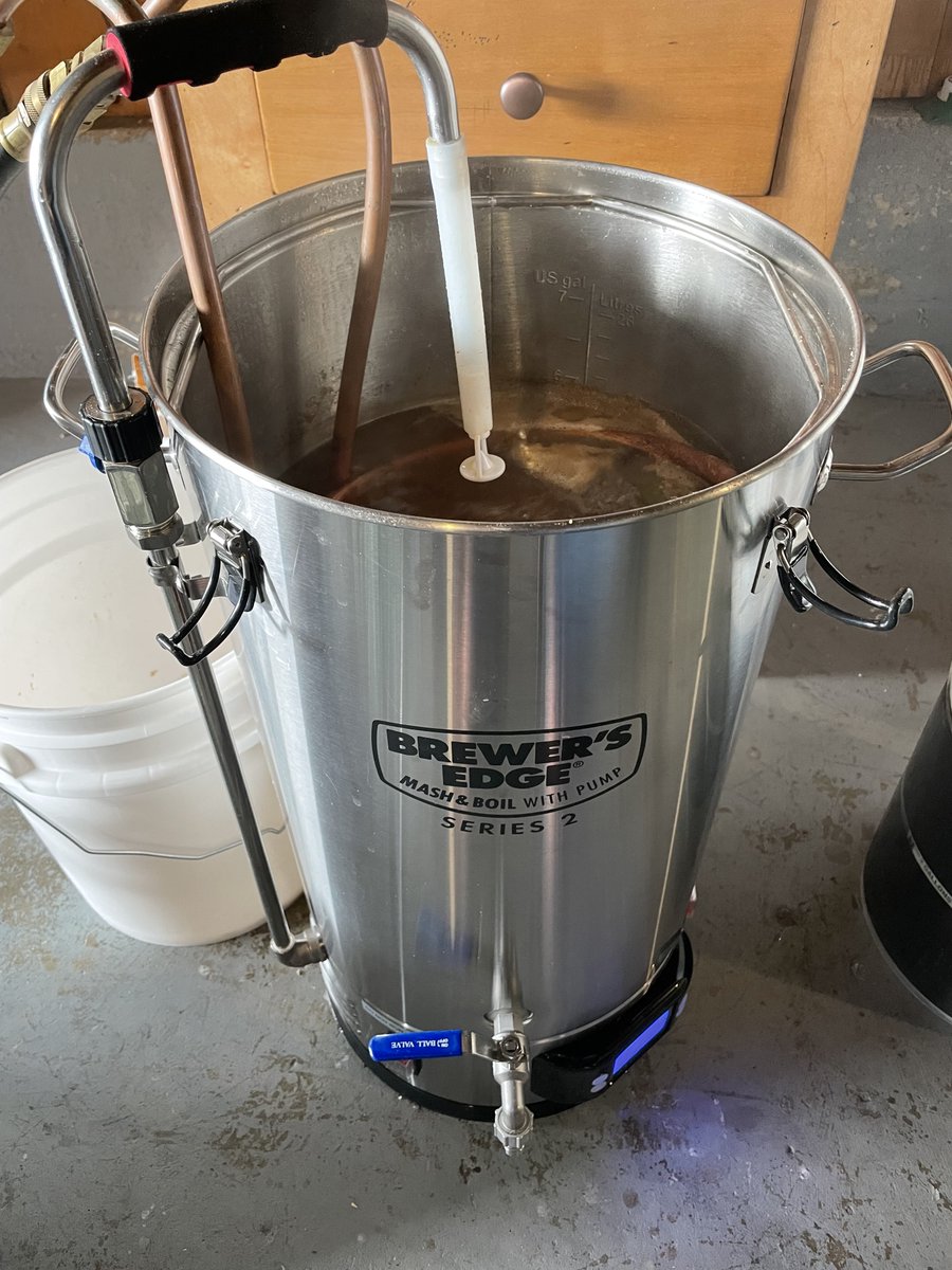 Made a Fin Du La Mond clone. Will see in about 2 weeks if it turns out like I expected.