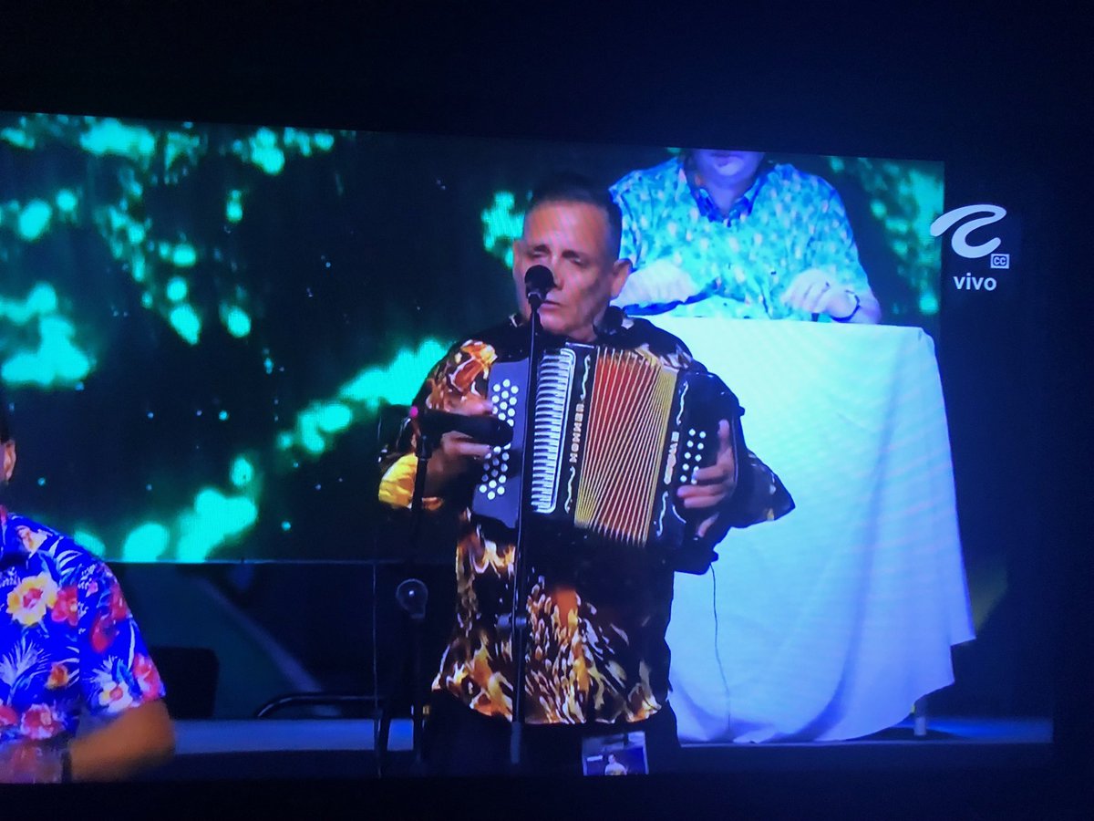 leydelmontes's tweet photo. Extraordinaria Presentación de Julian Rojas en @VillanuevaGuaj en el #CunaDeAcordeones, versión 44. Magistral interpretación para aspirar a ser este año Rey de Reyes @CanalTelecaribe #CunaDeAcordeones https://t.co/pLj1bjBBTR
