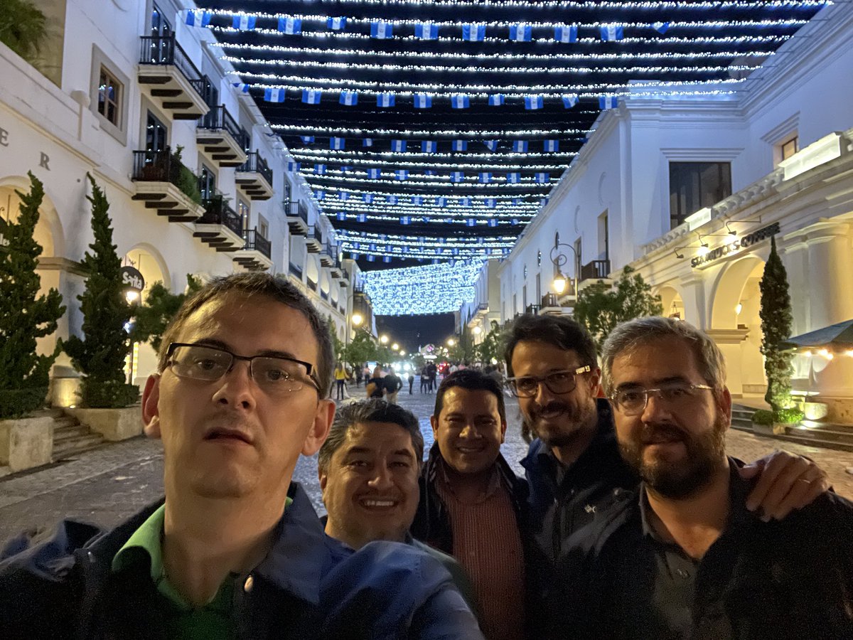 MSGONZALEZURO's tweet photo. Todo listo para comenzar mañana 19/9

Curso Taller de Enucleación de Próstata #AEEP en Guatemala @AUrologia 

Que lindo poder estar nuevamente juntos! 

Muchísimas gracias @davidrecinosmd @luisejacobs @PaulTarot @CMMEG

@uroauca @CAU_URO @urojavo @HugoLopezRamos @hugorobertoa https://t.co/YXN0lLHYbm