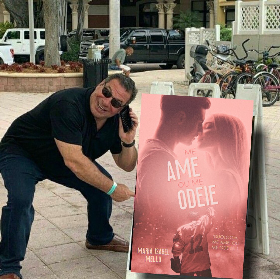 belautoraa's tweet photo. MOTIVOS PARA TE CONVENCER A COMPRAR O MEU LIVRO QUE ENTROU EM PRÉ-VENDA HOJEEE: 🏒🎬

(ouvi dizer que quem der rt aqui vai achar um cara igual o machinho literário fav na rua) https://t.co/PcnhYXuyIE