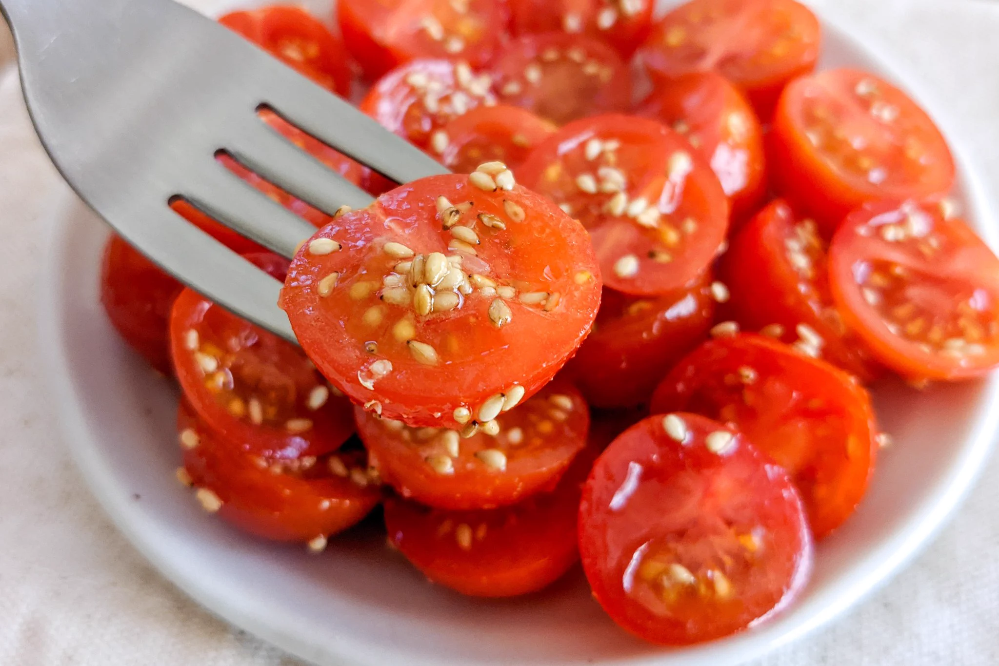 あっという間に簡単おつまみ。ミニトマトを使った「中華風ナムル」。