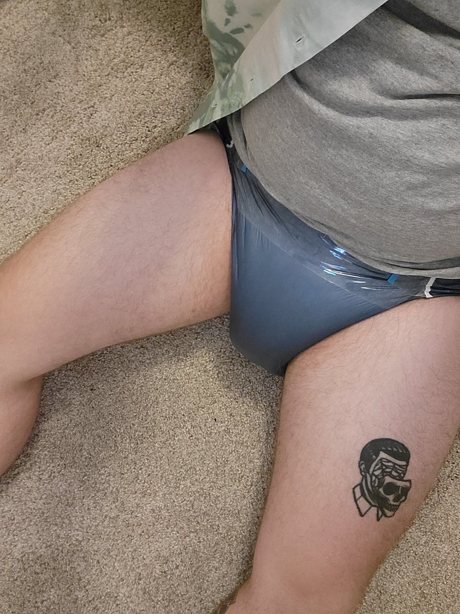 KstAbdl's tweet photo. Soggy Sundays 
#abdl https://t.co/rkJfUEJZKa