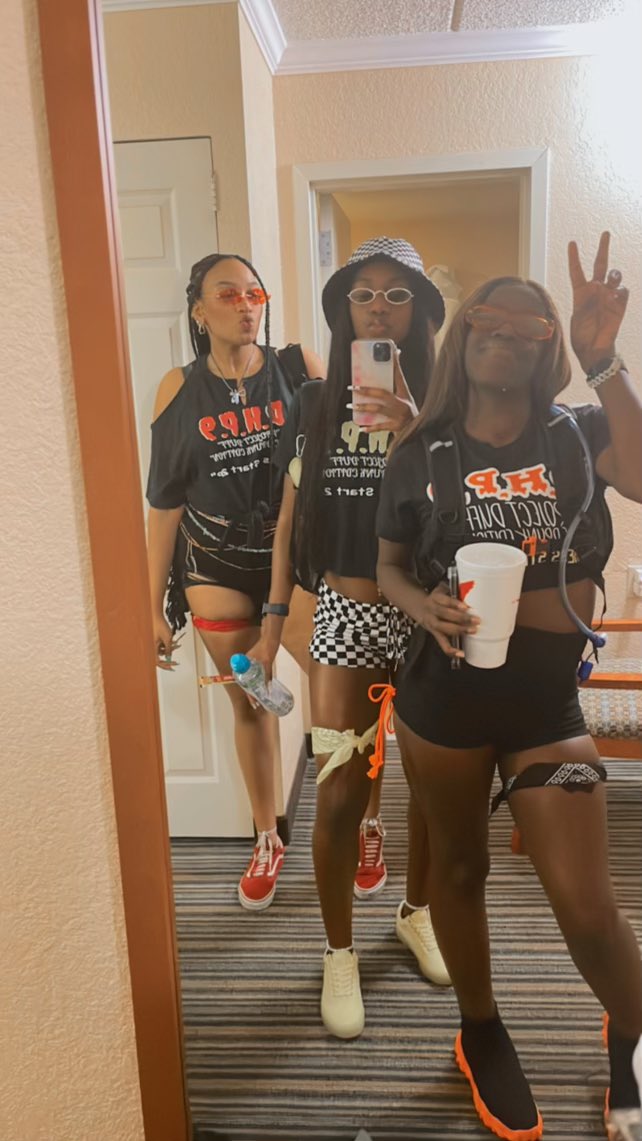 LEXXIVICTORIA's tweet photo. #DHP9 dont owe me SHIT‼️‼️@DuffedUpPromo if you didnt come you missed HISTORY STOP PLAYING WITH @DuffedUpPromo 🔥🤟🏽#DuffedUp #ProjectDuff https://t.co/99XsYIVIOE