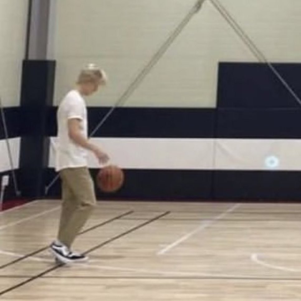 민도이 | dee tweet media