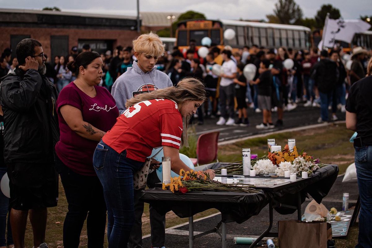 six33studios's tweet photo. Tonight a Candlelight vigil for Abe Romero was held at Organ Mountain High School. So many friends, family, and staff of OMHS were there tonight. You could truly feel the community support coming together as a family. #protectthefamily 

#candlelight #vigil #football https://t.co/In2DxWoEzO