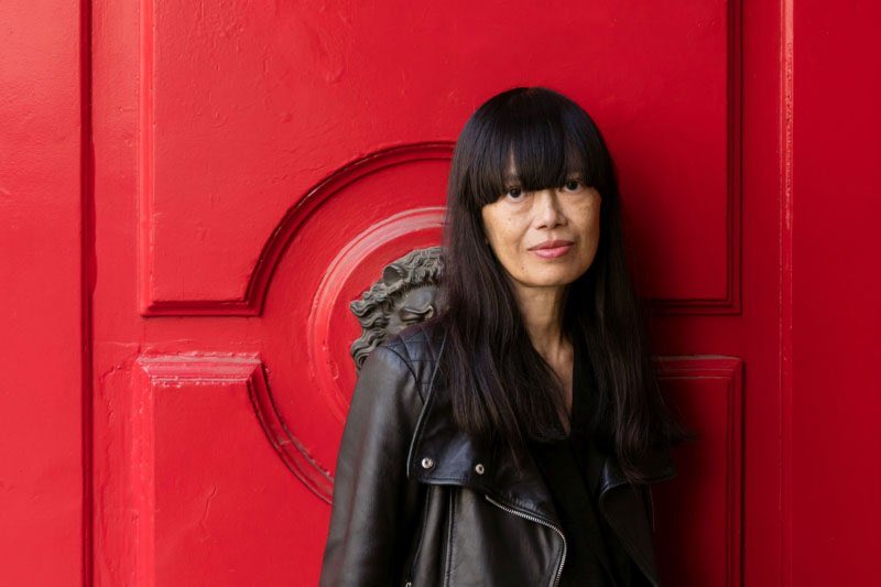 Leslie Barnes (@lcasba) on Twitter photo My obit for Linda Lê is freely accessible here: mekongreview.com/dear-departed/ (thank you, <a href="/MekongReview/">Mekong Review</a>!) These words don’t do justice to her talent, but I am honoured to have tried. My obit for Linda Lê is freely accessible here: mekongreview.com/dear-departed/ (thank you, <a href="/MekongReview/">Mekong Review</a>!) These words don’t do justice to her talent, but I am honoured to have tried.
