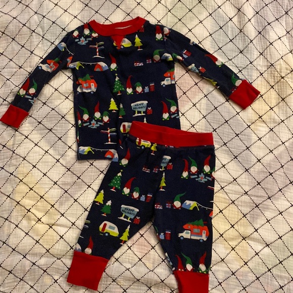 So good I had to share! Check out all the items I'm loving on <a href="/Poshmarkapp/">Poshmark</a> #poshmark #fashion #style #shopmycloset #oshkoshbgosh #wondershop: posh.mk/iGRiuvGjrtb