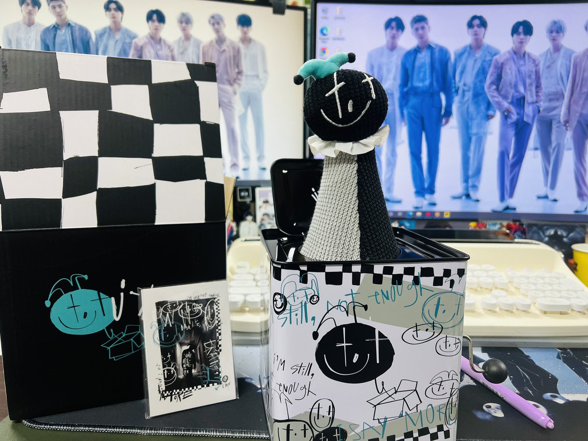 hyeokyimom's tweet photo. 도착했다
🤩너무 귀여워🤹🎶
#jhope_Arson #jhope_방화 #JackInTheBoxIsComing #JackInTheBox https://t.co/06gOEAtYx6