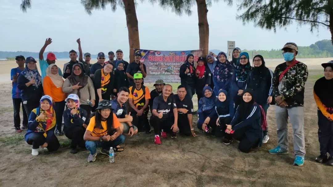 aadkmersing's tweet photo. 16.9.2022 | Jumaat
AADK Mersing, JKPD Mersing &amp; Skuad Aadk Mersing tlh adakan Treasure Hunt Pulau Mawar
smpena Hari Malaysia. Seramai 40 peserta tlibat mjayakn ekspedisi pd kli ini.
#MersingBersihKesayanganKita
#DadahTerkawal2025
#TakPerluStimGuys
#LebihBaikCegah
#KitaDemiNegara https://t.co/1fBmTgzWlw