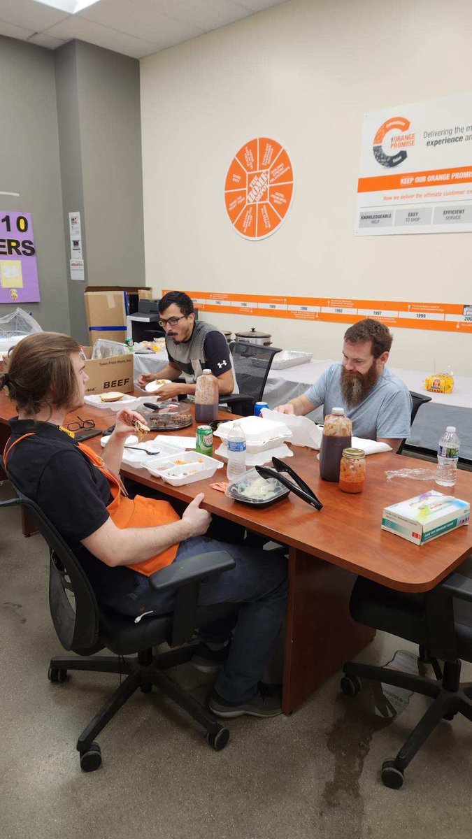 Lea Smock tweet media