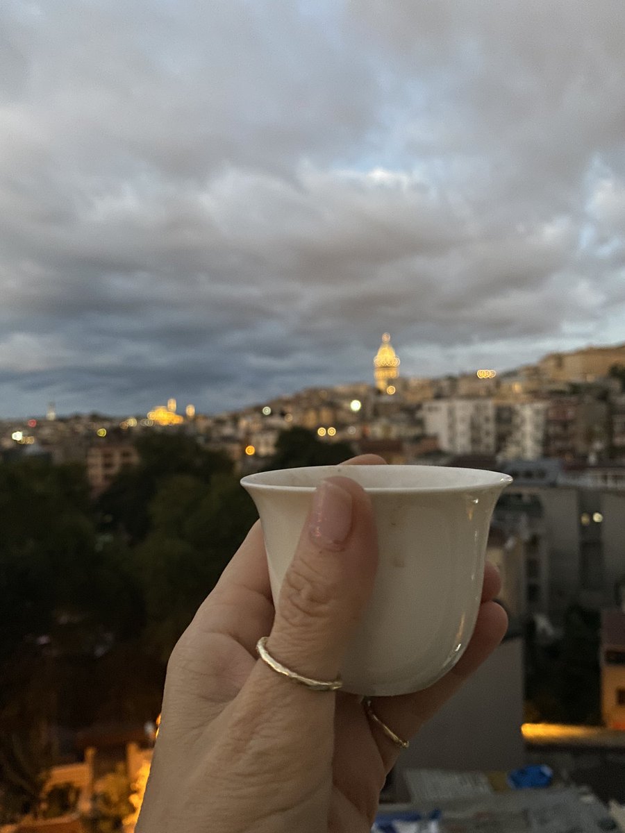 ozlemtuna_com's tweet photo. Life is too short to drink bad coffee 🤍 #istanbul @OzlemTunaDesign https://t.co/cvetK4xn4R