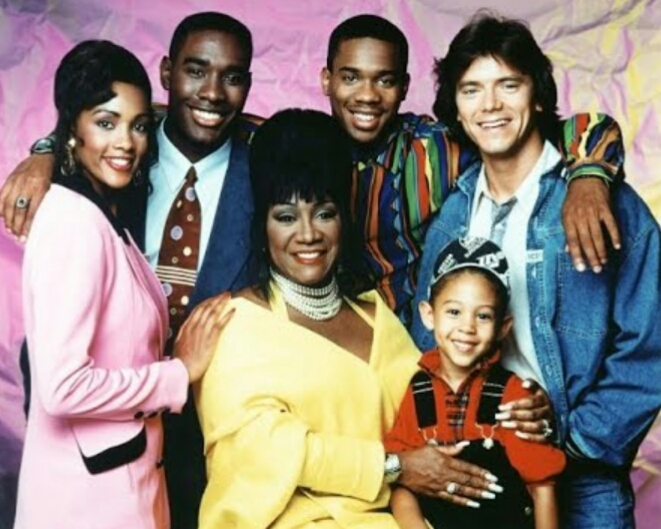 k50cullen's tweet photo. In 1992 and 30 Years Ago, #OutAllNight premiered on @nbc on this day and a show that was gone too soon RT and Like if you remember this show. (@MsPattiPatti, @MorrisChestnut, @MsVivicaFox, #DuaneMartin, @siobridg, #AndyBorowitz, #SusanBorowitz, @IamRobEdwards, @UniversalTV) https://t.co/FE36ojfZ54