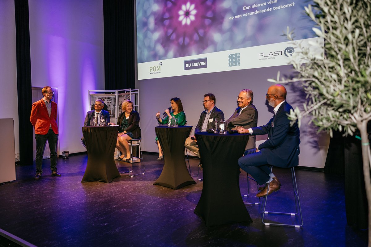 KULeuvenKulak's tweet photo. Samen met @Centexbel @PlastIQBelgie @POMWVL
gaven we vorige week een caleidoscopische blik op de ontelbare opportuniteiten die het Circular Materials Center bedrijven biedt. ♻️ #visionaircirculair

👉https://t.co/bwCLWQhIZH https://t.co/gjLVYq61F2