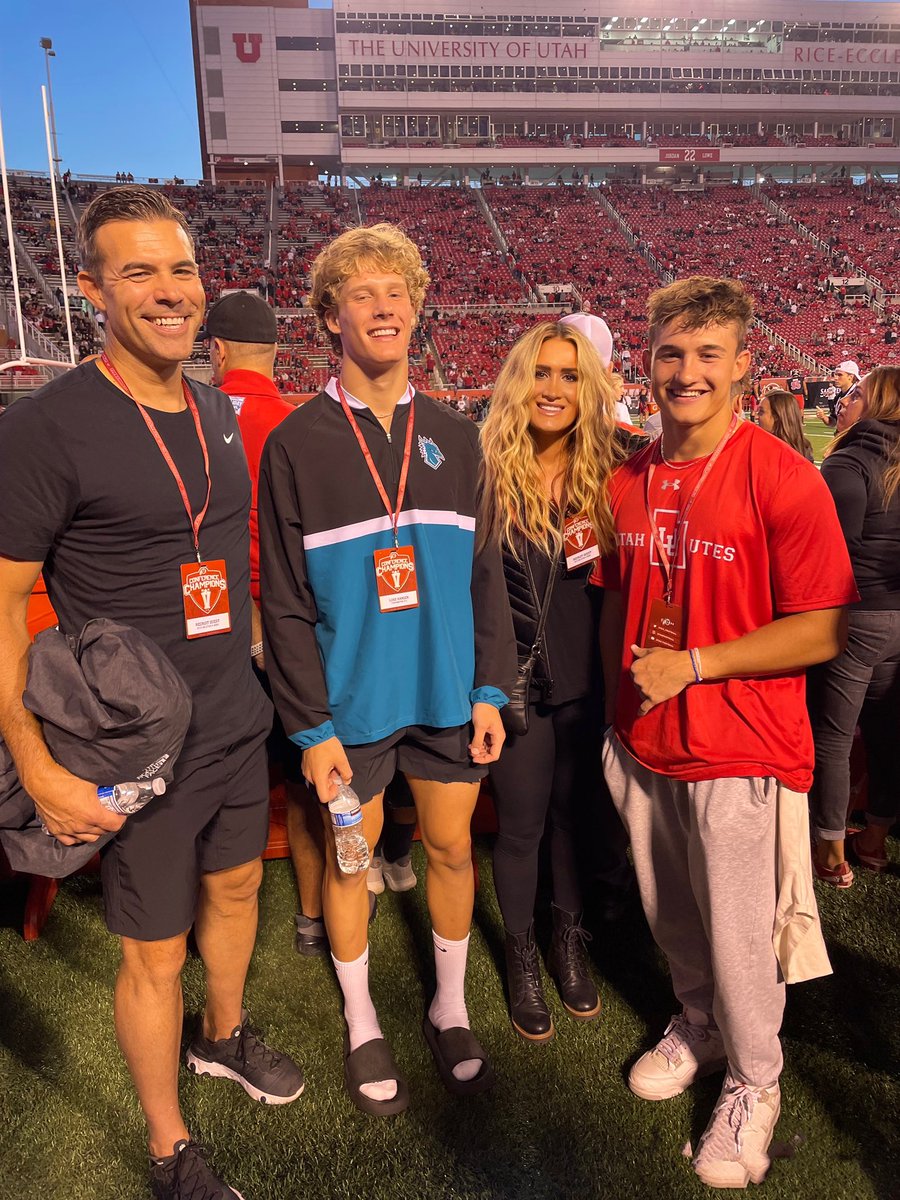 Luke Hansen tweet media